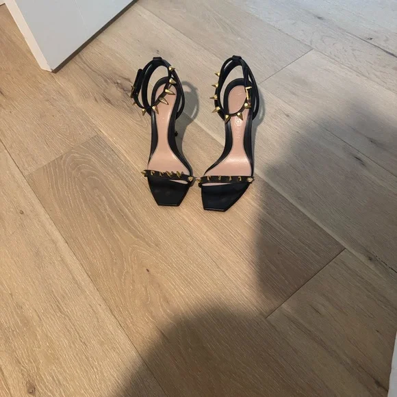 Alexander McQueen Black Heels with Gold Spikes